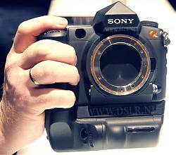 Click image for larger version

Name:	Sony-Alpha900.jpg
Views:	249
Size:	76.2 KB
ID:	9994